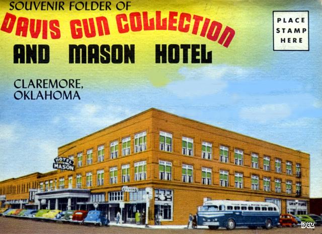 09d Davis Gun Collection, Claremore OK (ppc 1940s)